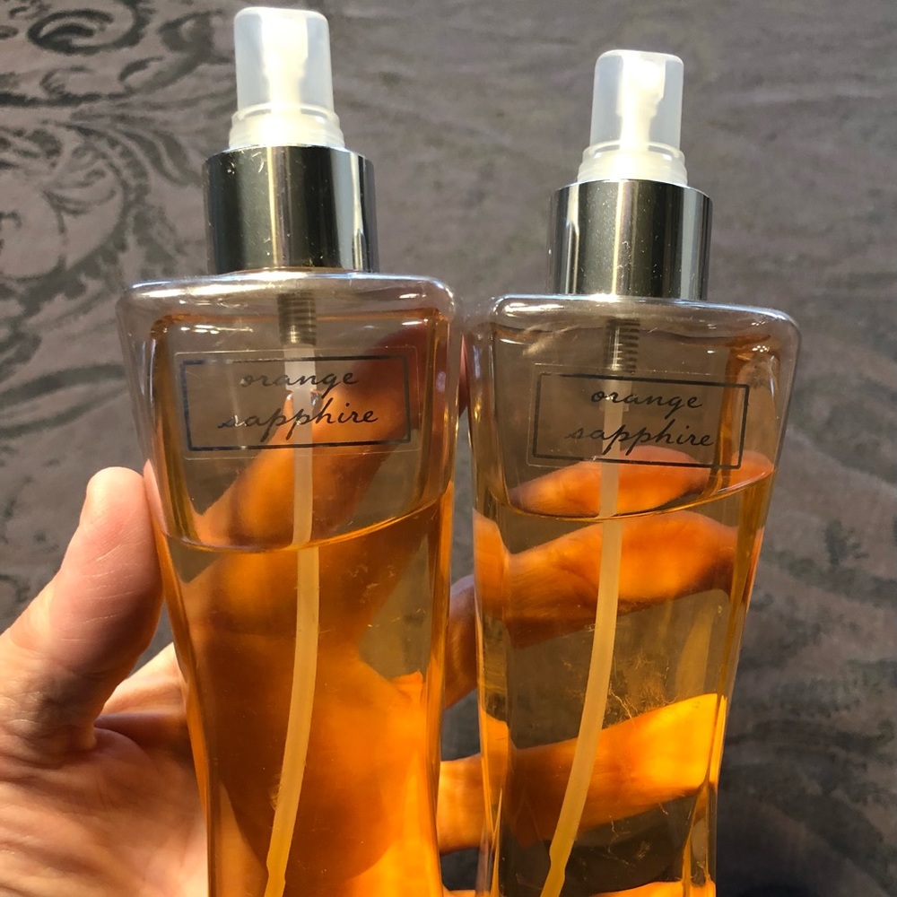 ✴️2 Bottles Discontinued Bath & Body Works Orange Sapphire Body Spray Mist!!✴️